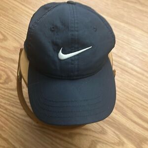 Nike Navy Blue boys hat. Youth/toddler fit
